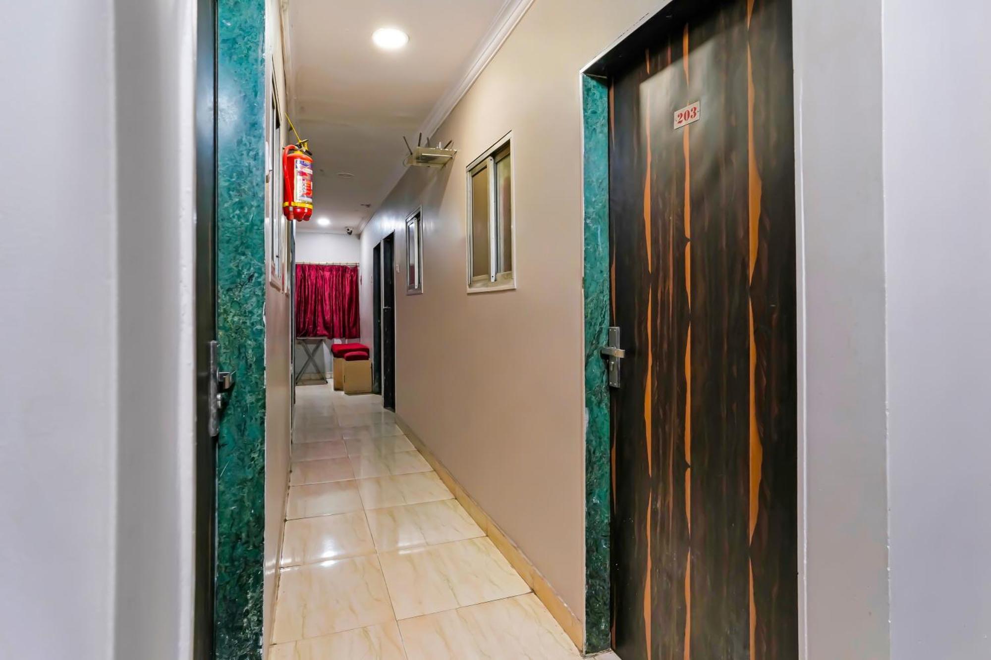 Super Hotel O Homestay Andheri East Mumbai Eksteriør bilde