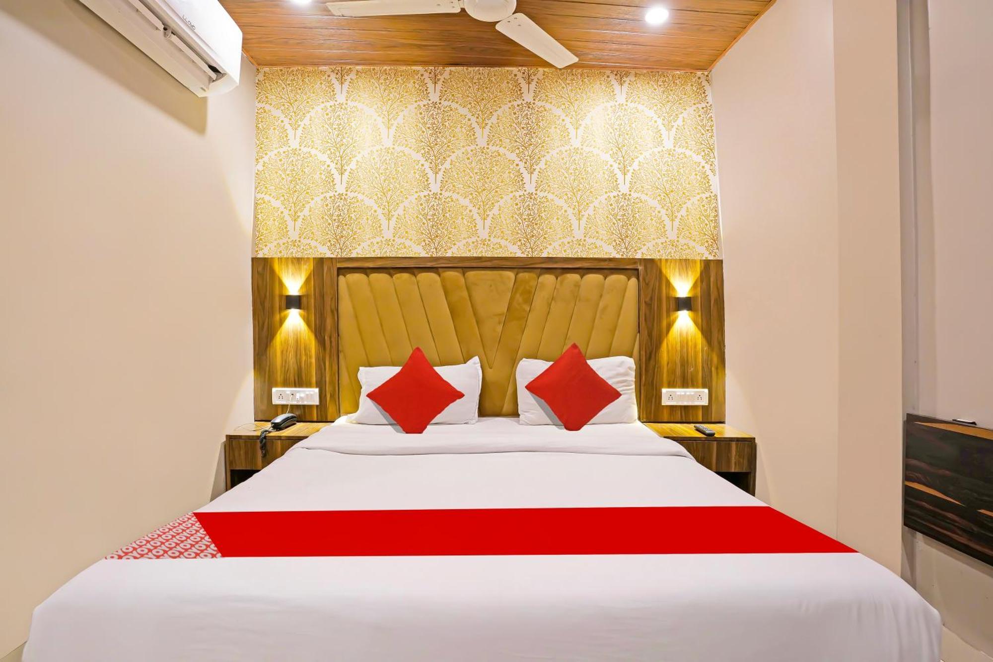 Super Hotel O Homestay Andheri East Mumbai Eksteriør bilde